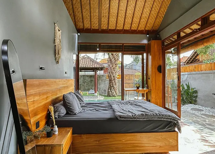 Serenitas Sayan Villa *